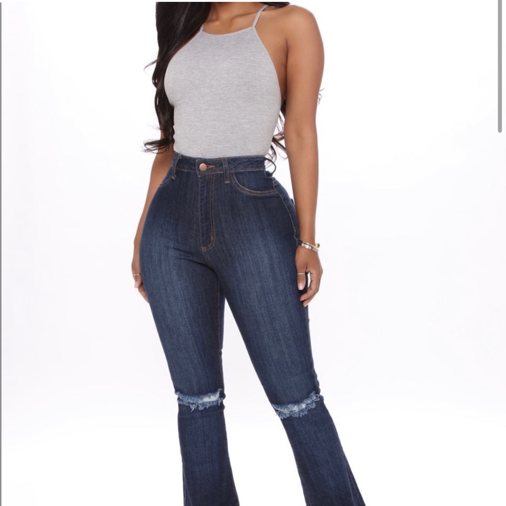 NWT FASHION NOVA FLARE JEANS🩵